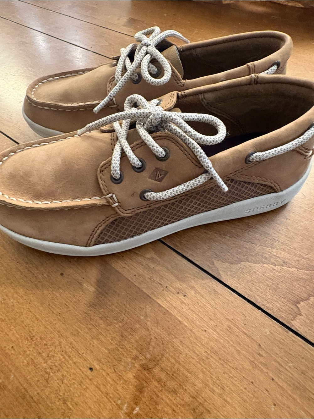 Boys Sperry topsiders gamefish 2.5 shoes